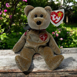 Ty Beanie Baby Signature Bear with tags 1999 Retired Original